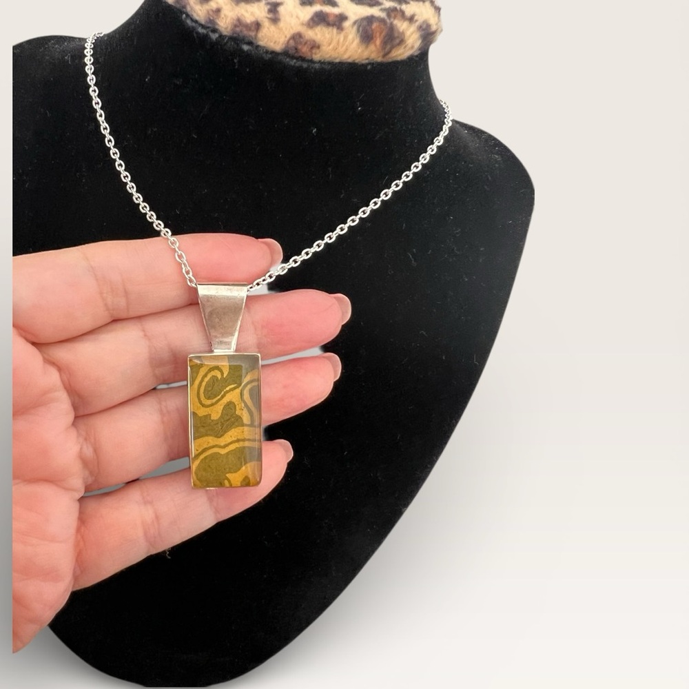 Assimetrical  Silver Pendant Necklace